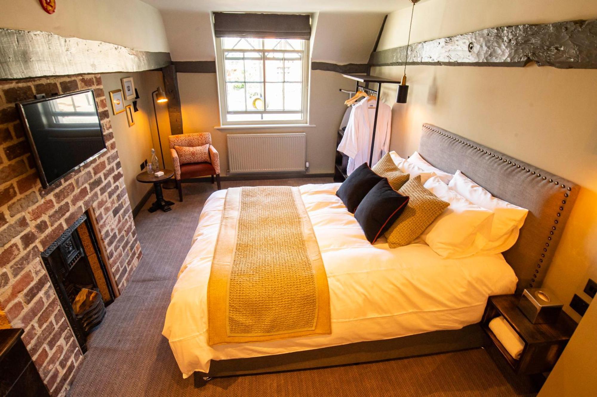 Kings Arms Hotel Stansted Mountfitchet Habitación foto